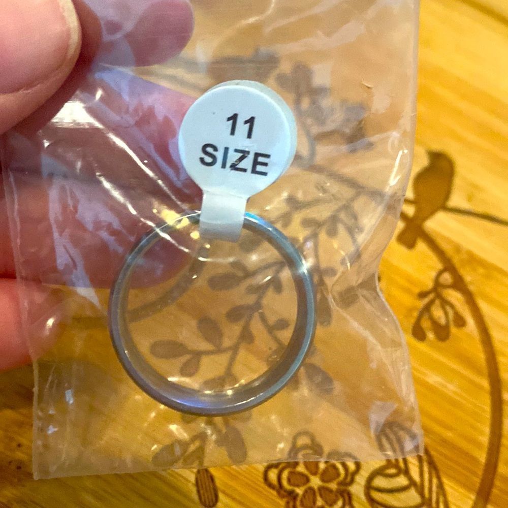 NWOT Ring (size 11)